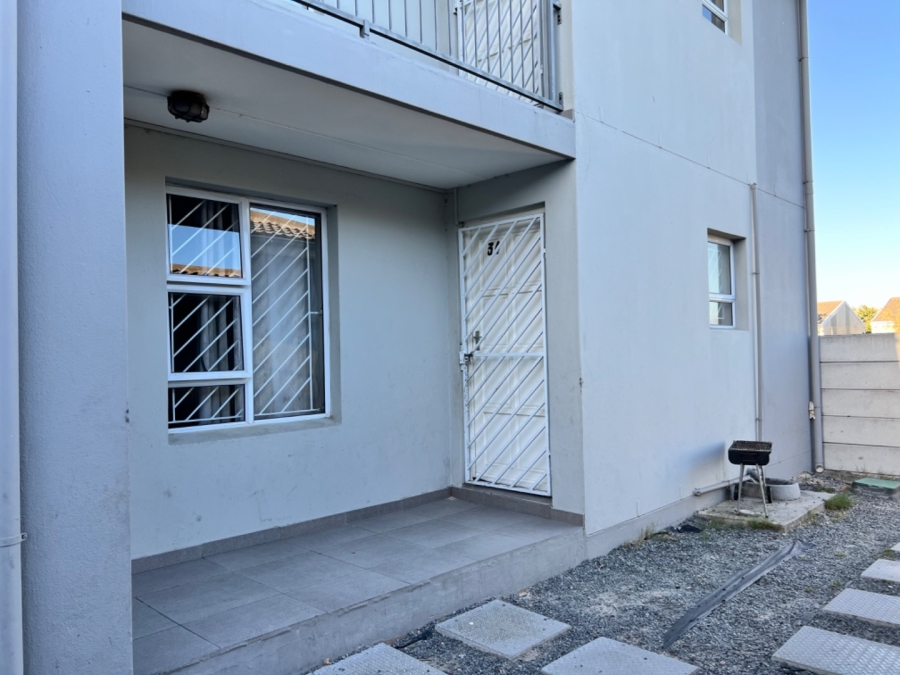 1 Bedroom Property for Sale in Sunset Glen Western Cape